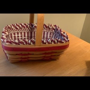 Longaberger Sweetheart (Valentine’s) Basket